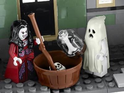 lego perili ev